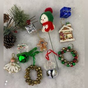 Christmas Tree Ornaments Decor Lot Bell Wreaths Gingerbread Man Snowman Angel